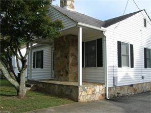 624 Springfield Rd E, High Point, NC 27263 photo 2