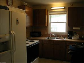 624 Springfield Rd E, High Point, NC 27263 photo 10