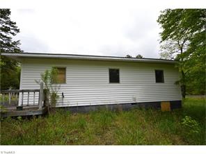 449 Crestwick Rd, Ramseur, NC 27316 photo 3