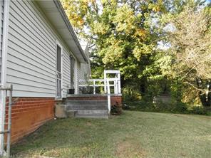 602 Runyon Dr, High Point, NC 27260 photo 2