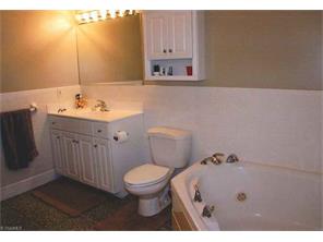 192 Tom Hunter Rd, Pilot Mountain, NC 27041 photo 9