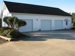 2811 Denton Rd, Denton, NC 27239 photo 4
