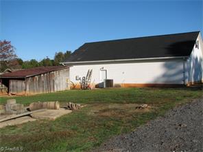2811 Denton Rd, Denton, NC 27239 photo 5