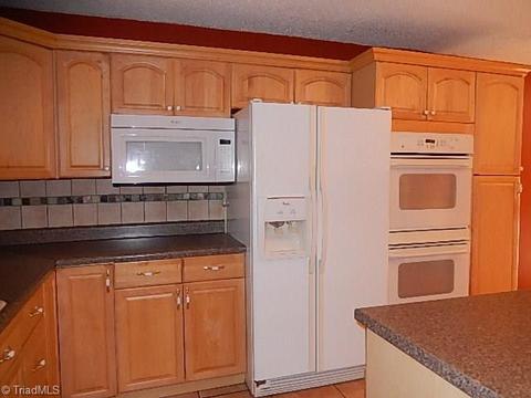 3857 Fox Meadow Rd, Trinity, NC 27370 photo 8