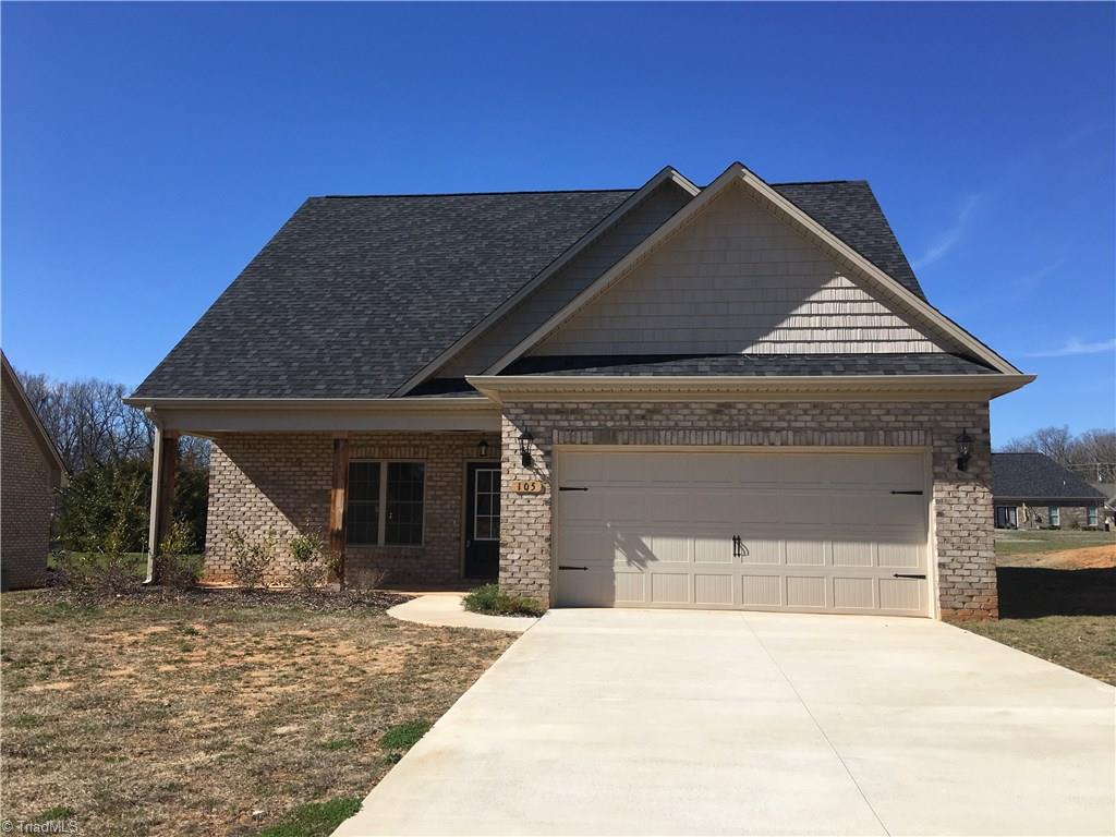 105 Shining Way, Trinity, NC 27370 photo 1