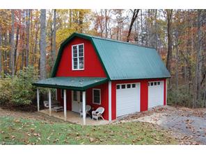 171 Glendale Dr, Elkin, NC 28621 photo 3