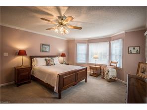 1206 Suncrest Dr, High Point, NC 27265 photo 13