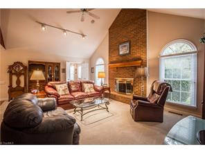 1206 Suncrest Dr, High Point, NC 27265 photo 5