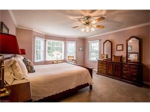 1206 Suncrest Dr, High Point, NC 27265 photo 12