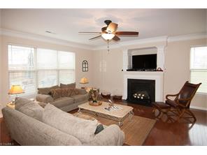 2664 Lamplight Cir, High Point, NC 27265 photo 6