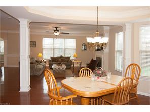 2664 Lamplight Cir, High Point, NC 27265 photo 4