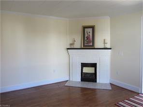 411 N 3rd Ave, Mayodan, NC 27027 photo 4
