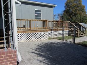 411 N 3rd Ave, Mayodan, NC 27027 photo 15