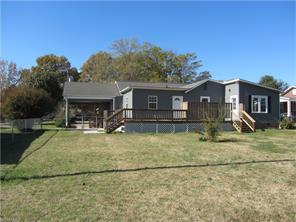 411 N 3rd Ave, Mayodan, NC 27027 photo 16