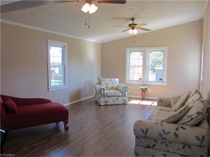 411 N 3rd Ave, Mayodan, NC 27027 photo 6