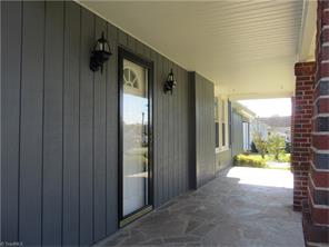 411 N 3rd Ave, Mayodan, NC 27027 photo 3