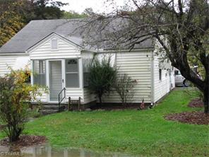 266 E Third St, Denton, NC 27239 photo 1