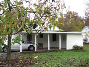 266 E Third St, Denton, NC 27239 photo 3