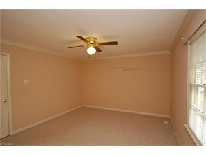 4004 Grind Stone Ct, High Point, NC 27265 photo 8