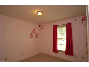 4004 Grind Stone Ct, High Point, NC 27265 photo 17