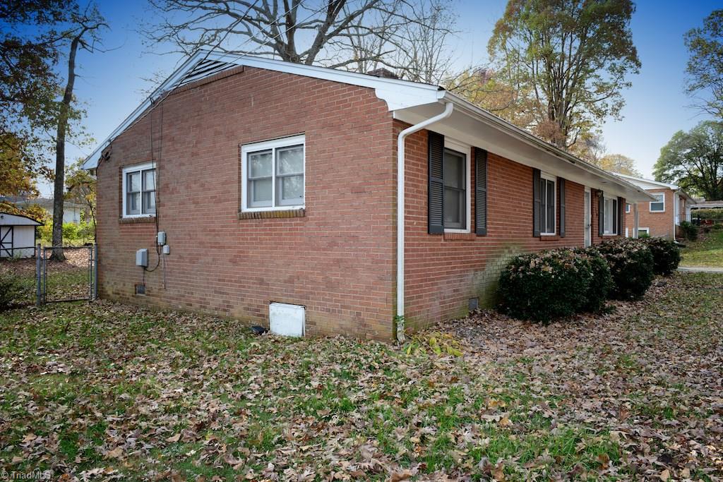 710 Summit Rd, High Point, NC 27265 photo 3