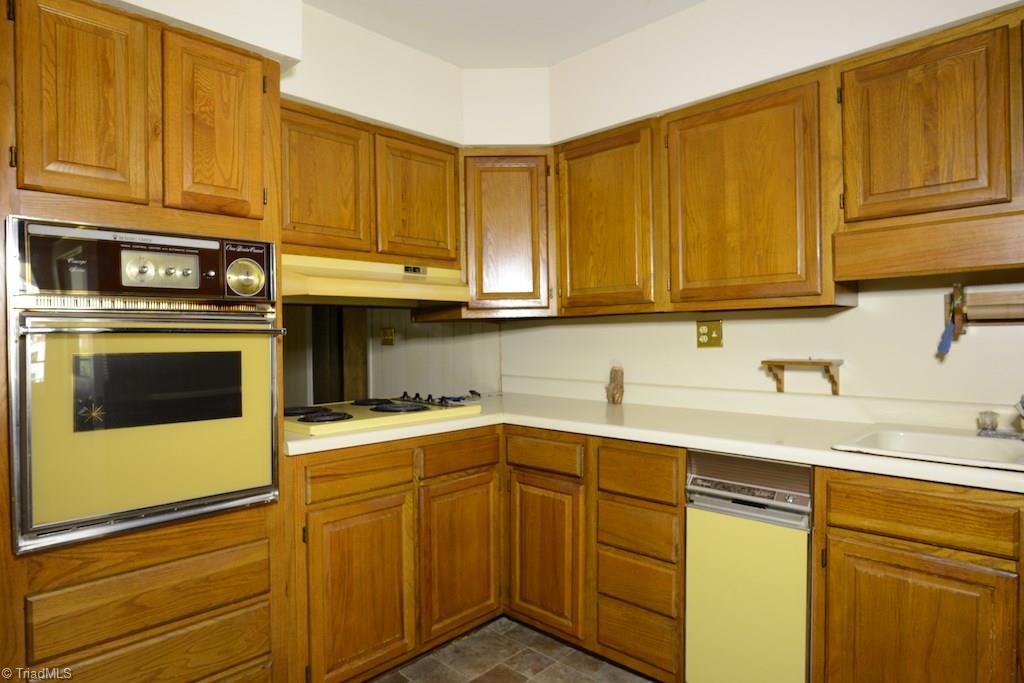 710 Summit Rd, High Point, NC 27265 photo 27