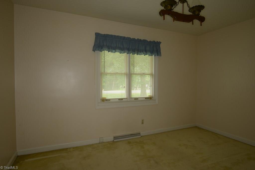710 Summit Rd, High Point, NC 27265 photo 26