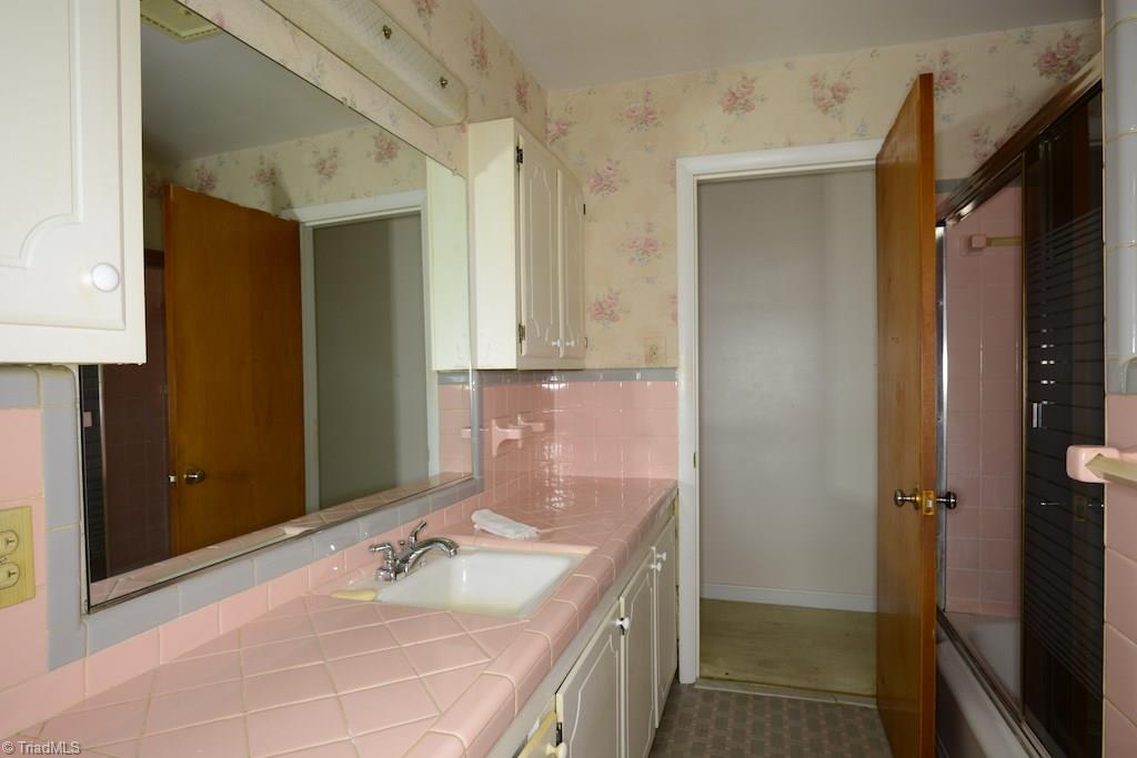 710 Summit Rd, High Point, NC 27265 photo 24