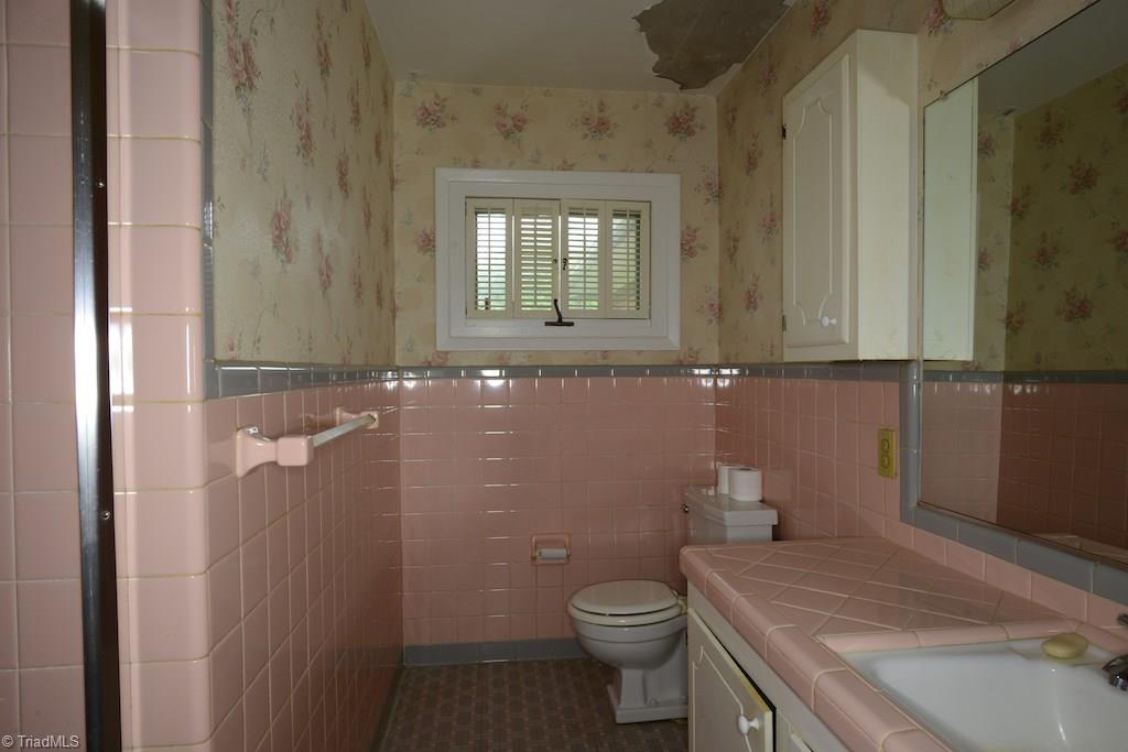 710 Summit Rd, High Point, NC 27265 photo 23
