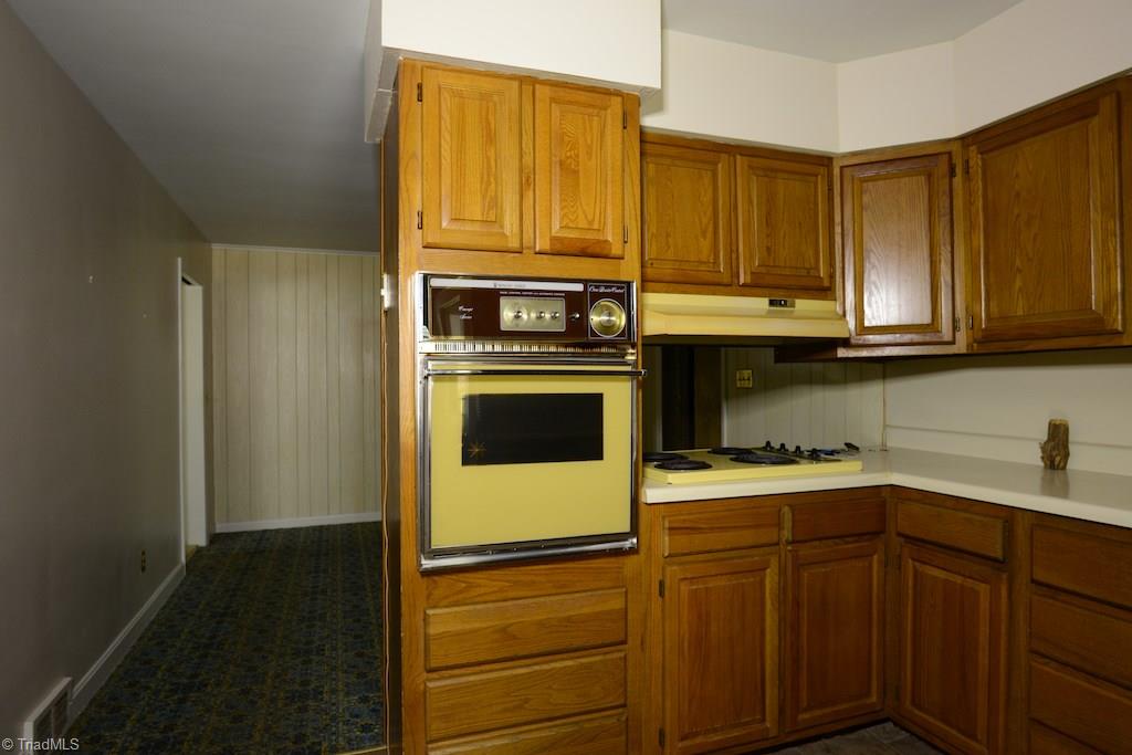 710 Summit Rd, High Point, NC 27265 photo 28