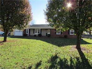 207 Mountainbrook Dr, King, NC 27021 photo 5