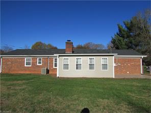 207 Mountainbrook Dr, King, NC 27021 photo 9
