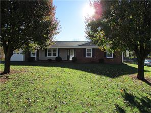 207 Mountainbrook Dr, King, NC 27021 photo 7