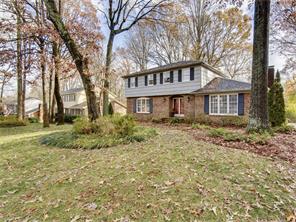 2226 Cambridge Dr, High Point, NC 27265 photo 1
