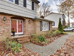 2226 Cambridge Dr, High Point, NC 27265 photo 2