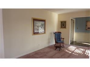 2725 Farmbrook Rd, Winston Salem, NC 27103 photo 4