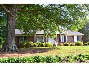 2725 Farmbrook Rd, Winston Salem, NC 27103 photo 1