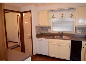 3847 Johnson St #B, High Point, NC 27265 photo 4