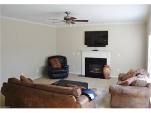 1823 Runner Stone Dr, High Point, NC 27265 photo 5