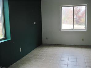717 Chumney Loop, Eden, NC 27288 photo 5