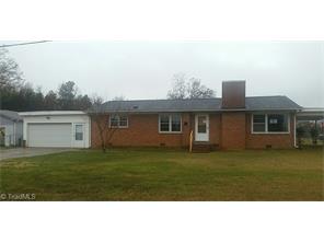 5887 Oak Knoll Dr, Trinity, NC 27370 photo 1