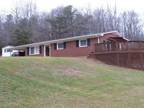 520 Deer Haven Ln, Stuart, VA 24171 photo 1