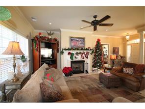 204 Thomas Rd, King, NC 27021 photo 3
