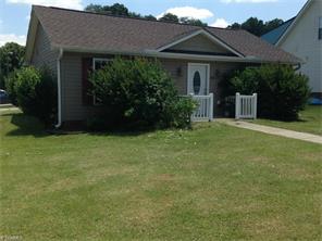 409 S 5th Ave, Mayodan, NC 27027 photo 1