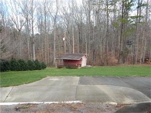 421 Golf Course Rd, Pilot Mountain, NC 27041 photo 25