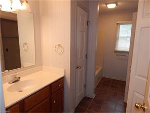 421 Golf Course Rd, Pilot Mountain, NC 27041 photo 16