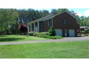 421 Golf Course Rd, Pilot Mountain, NC 27041 photo 24