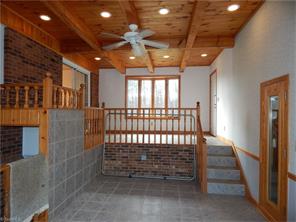 421 Golf Course Rd, Pilot Mountain, NC 27041 photo 13
