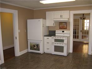 610 W Kapp St, Dobson, NC 27017 photo 14