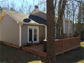 719 Old Barn Cir, Pilot Mountain, NC 27041 photo 26